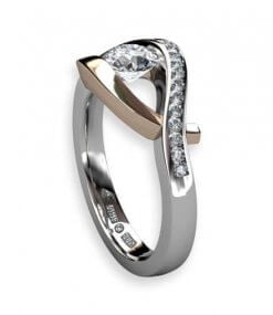 handgjord ring med större diamant