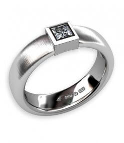 sidenmatt vitguldsring med prinsess