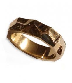 handsmidd guldring hamrad