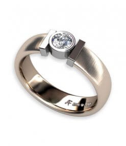 enstensring med briljantslipad diamant rött och vitt guld