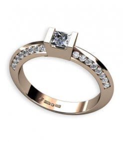 sidoinfattade briljantslipade diamanter och prinsess slipad diamant