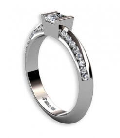 prinsess 0.25 ct spetsskena med briljanter