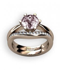 ring med morganit i 18 k guld