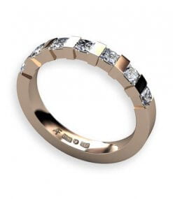 alliansring med 7 x 0.10 ct prinsesss slipade diamanter