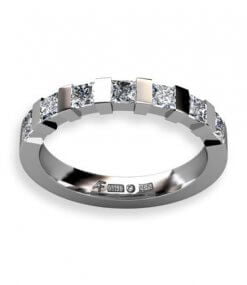 alliansring med prinsess slipade diamanter