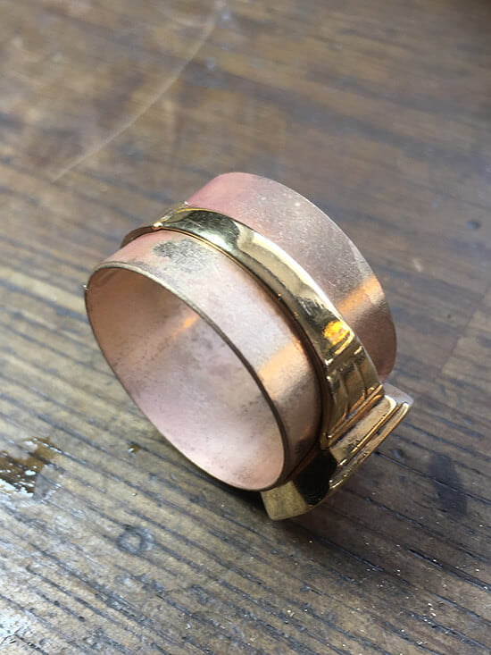 ny innerskena i guldklackring