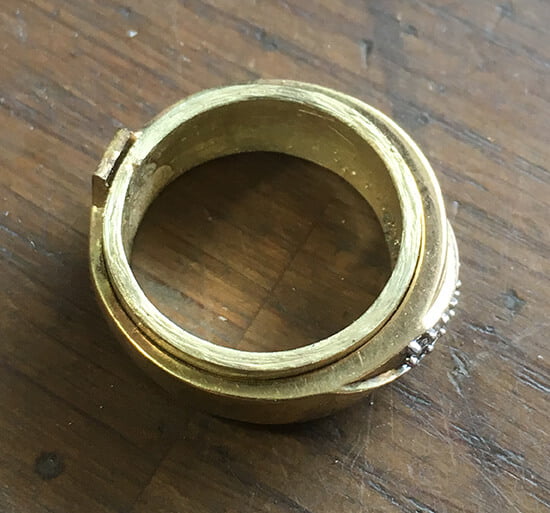 göra tunn guldring kraftigare