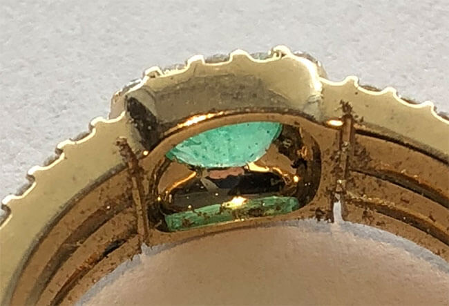 guldring med smaragd minskas eller ökas