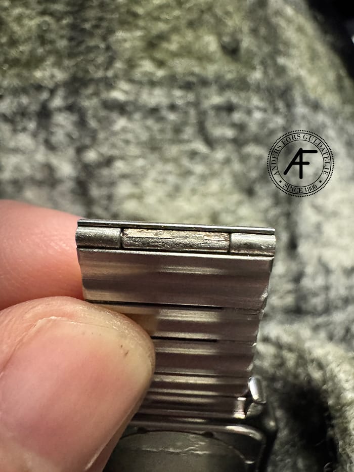 link broken Cartier Santos